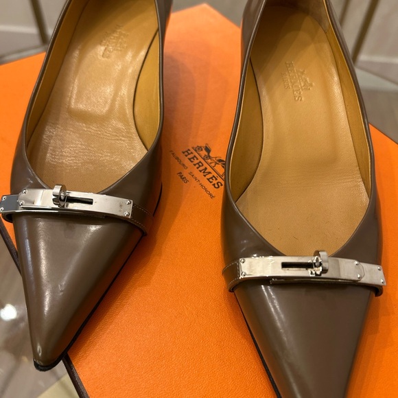 Hermes Shoes - Hermes Brown Leather Pumps W/ Silver Tone Kelly Buckle Hardware Size 34.5